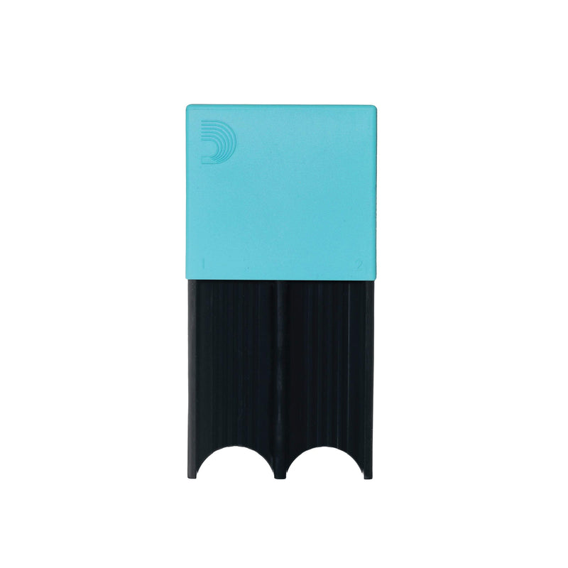 D'Addario Reed Guard - Sax & Clarinet Reed Case - Fits Reeds for Bass Clarinet, Contrabass Clarinet, Tenor Saxophone, & Baritone Saxophone - Holds 4 Reeds - Prevents Warping - Blue
