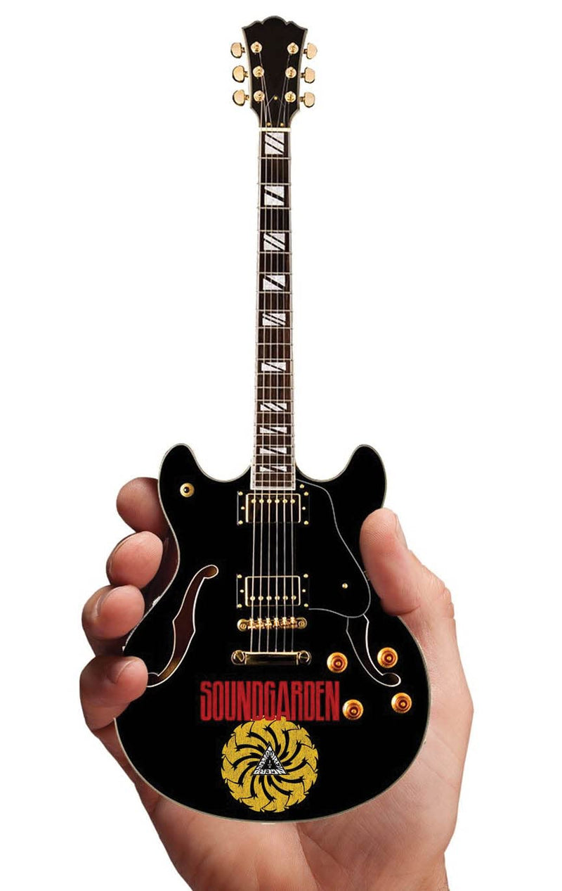 [AUSTRALIA] - Iconic Concepts Electric Guitar Body (2M-S08-5008) 