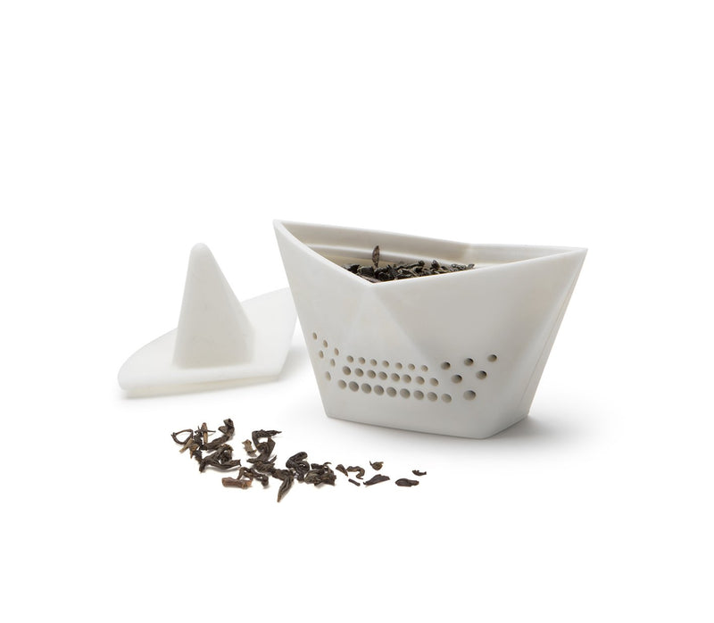 PAPER BOAT Tea Infuser Strainer by OTOTO