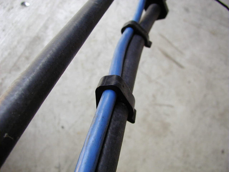 [AUSTRALIA] - ABS Power Line Clips > 25 Pack 3/8" or 1/2" Hose (0.44" WIre) 0.44" WIre 