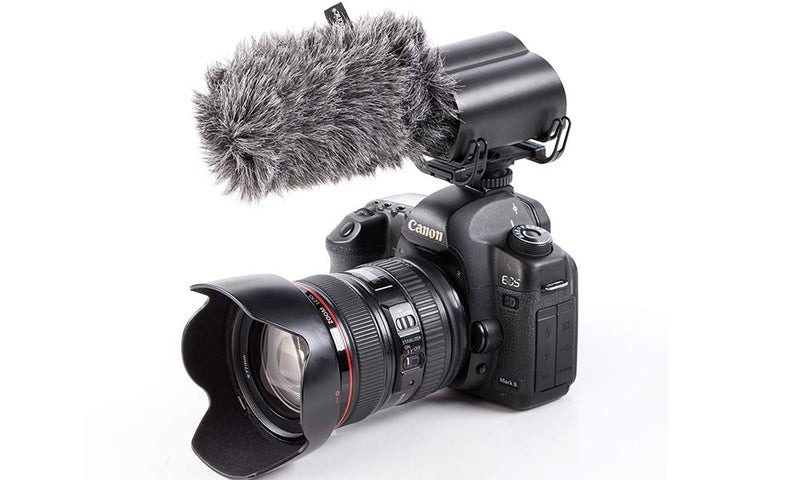 Saramonic VMIC Super-Cardioid Shotgun Condenser Video Microphone for DSLR Cameras, Black