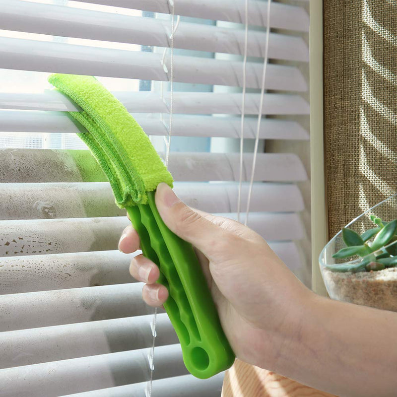 Hiware Window Blind Duster Brush with 5 Microfiber Sleeves - Blind Cleaning Tools for Window Shutters Blind Air Conditioner Jalousie Dust - Green