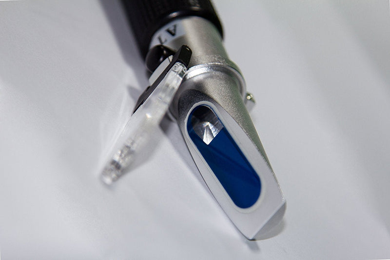 [AUSTRALIA] - Salinity Refractometer for Seawater and Marine Fishkeeping Aquarium 0-100 PPT - Dual Scale (1.0 to 1.070 S.G.) - Automatic Temperature Compensation 