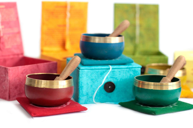 7 Chakra Singing Bowl Gift Boxed Set with Wooden Striker and Mat/Cushion Mindfulness Meditation Yoga (Solar Plexus) Solar Plexus