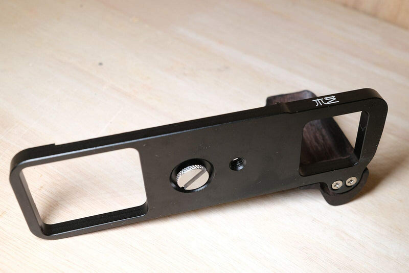 Wood Hand Grip Holder for Fujifilm GFX 50R Camera L Plate Bracket Wooden Handmade Handle