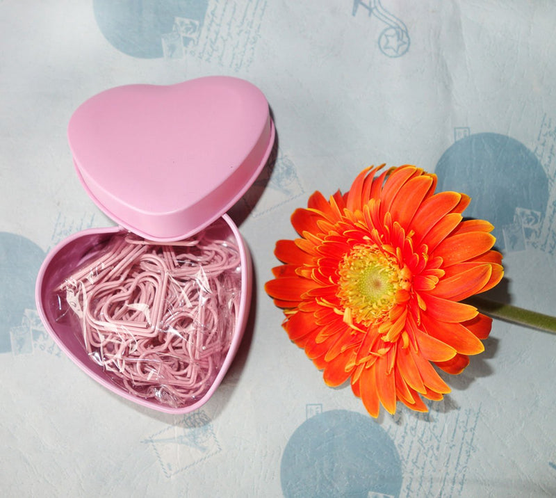 [AUSTRALIA] - 52 PCS Heart Shape Nonskid Paper Clips,Color Decorative Paper Clips,Creative Office Item 