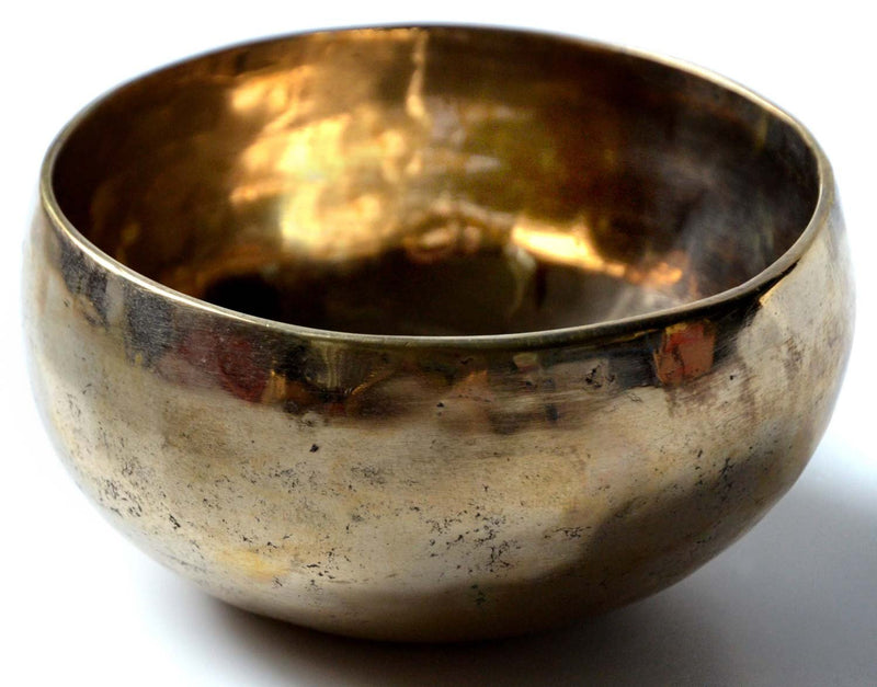 BUDDHAFIGUREN Singing Bowl Handgedengelt 500 g – 550 g with Accessories Set 0,500 kg - 0,550 kg, Ø 13 cm, h 6 cm - 6,5 cm