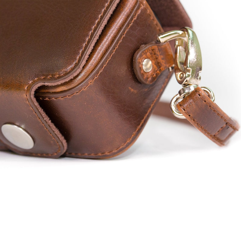 [AUSTRALIA] - MegaGear Leather Camera Case with Strap Compatible with Sony Cyber-Shot DSC-RX100 VII, DSC-RX100 VI, DSC-RX100 V, DSC-RX100 IV, DSC-RX100 III, DSC-RX100 II Dark Brown 