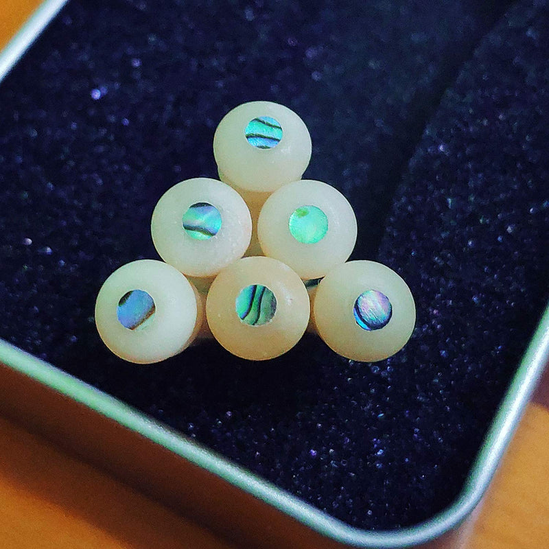 Vencetmat Unbleached Acoustic Guitar Bridge Pins,Made of Real Bones,Inlaid Abalone Dot, Bridge Pin Puller was Included 6 Pcs