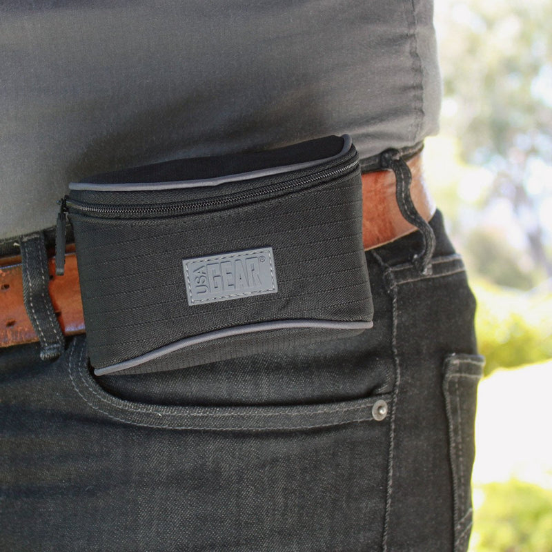 USA Gear Compact Camera Case Belt Holster Loop, Scratch Resistant Nylon, Reinforced Zipper - Compatible with Panasonic Lumix DMC-ZS60, LX 10, LX100, G100, DC-GX9, ZS100, DC-ZS70S, ZS100K, and More