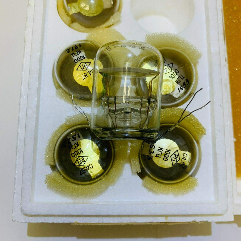 [AUSTRALIA] - Set of 8 pcs 1000 kHz glass Quartz Crystal Resonator gold plated USSR 1000kHz 
