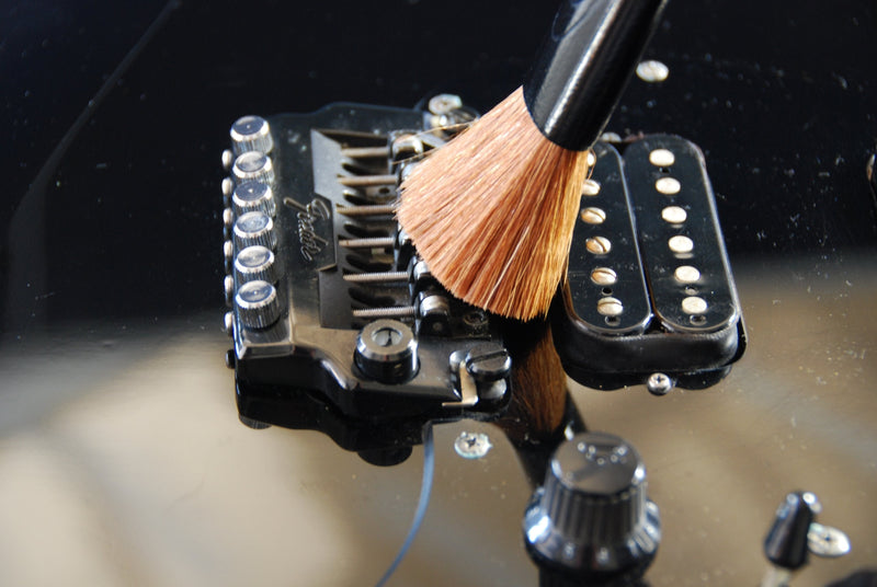 MusicNomad The Nomad String, Body, & Hardware Cleaning Tool (MN205) Original Version