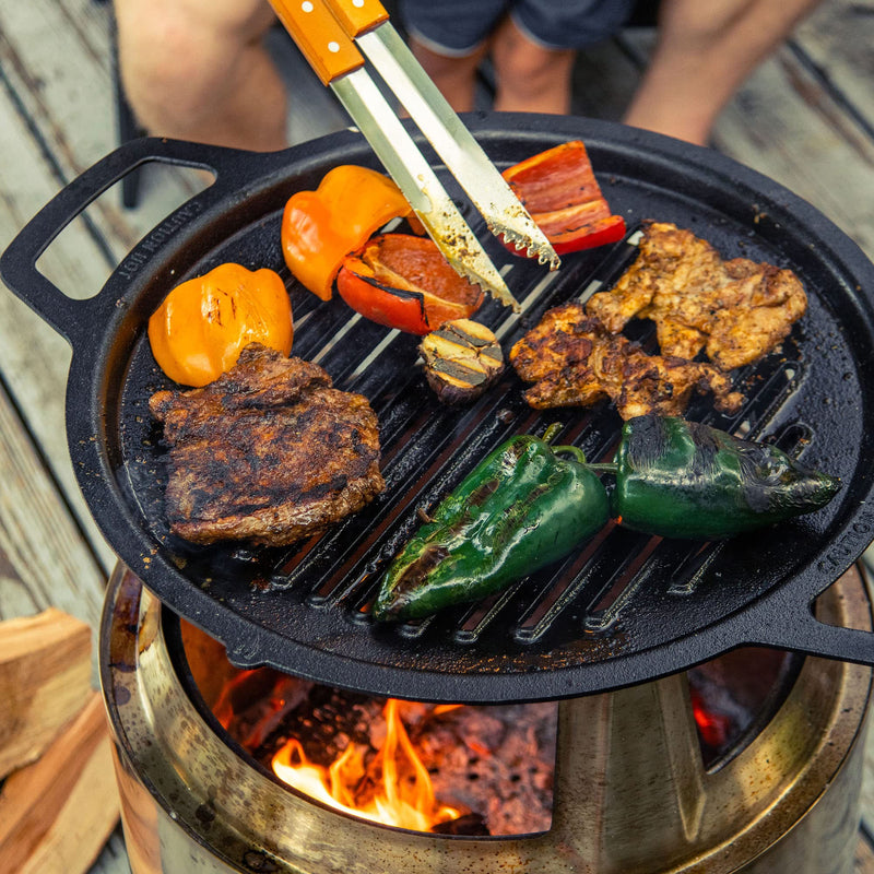 Solo Stove Cast Iron Scrubber, Food Safe, Heat Resistant, Rust Resistant, 304 Stainless Steel Cleaner Chainmail Cast Iron Cleaner, Durable Silicone Center for Pan, Grill, Griddle, Wok Cleaning